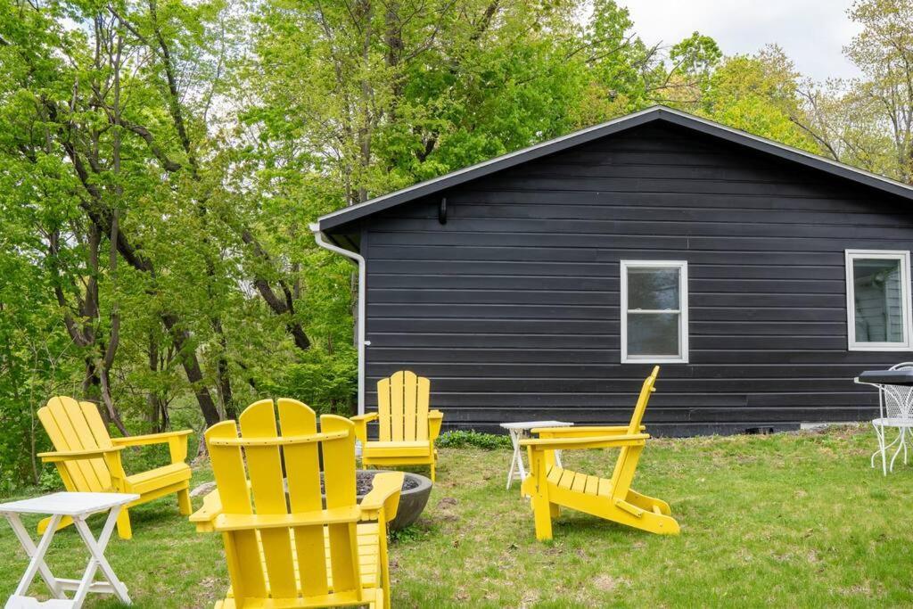 Campfire Cottage Fireplace, Fire Pit & No Chores! 킹스턴 외부 사진