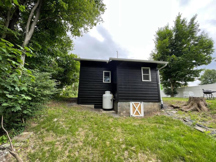 Campfire Cottage Fireplace, Fire Pit & No Chores! 킹스턴 외부 사진